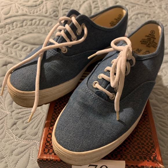Like New Chic Blue Jean canvas tie up tennis shoes. - Picture 1 of 5